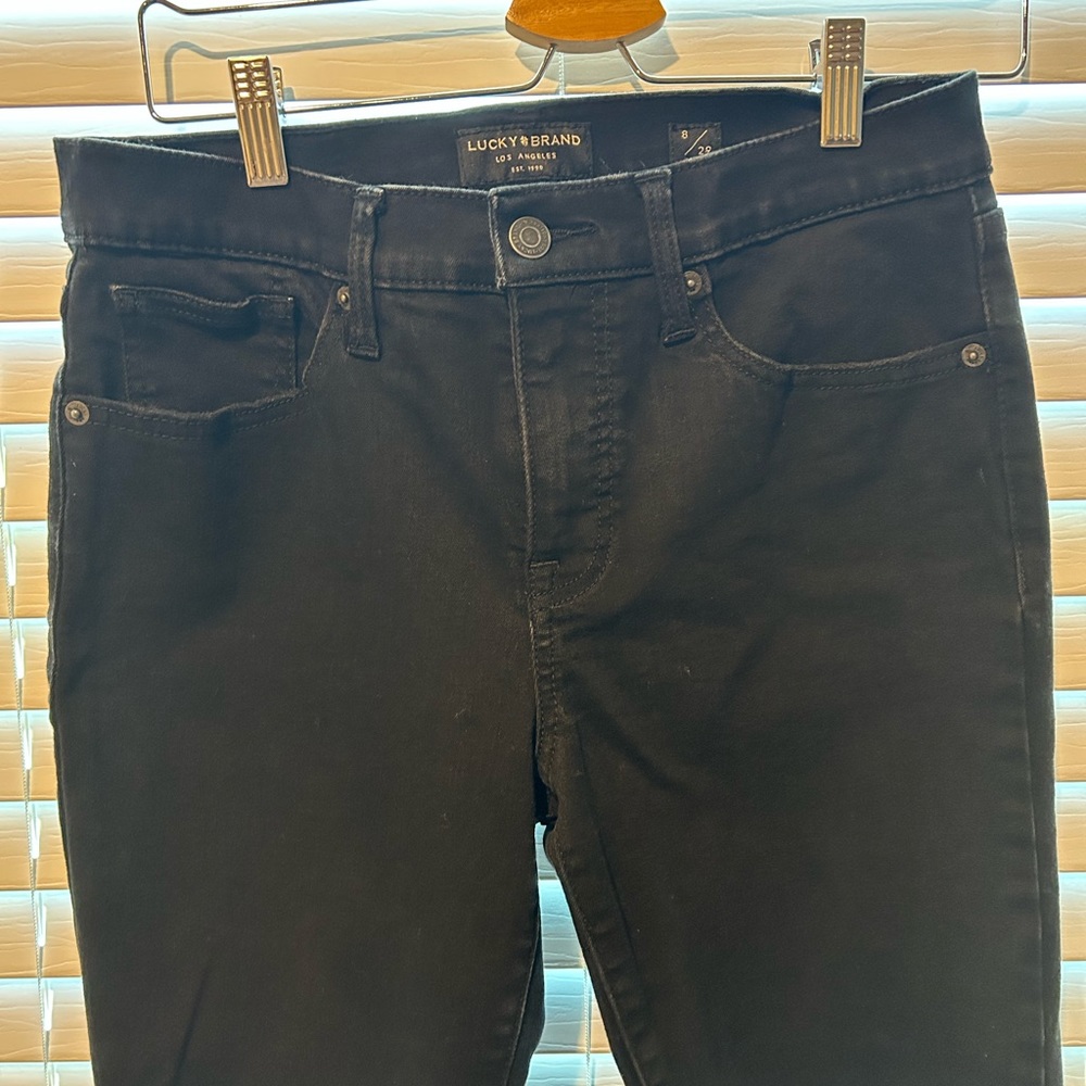 Lucky brandy skinny ankle jeans in black. Size 8.